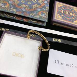 Dior飾品 迪奧經典熱銷款字母開口手鐲手環  zgd1412