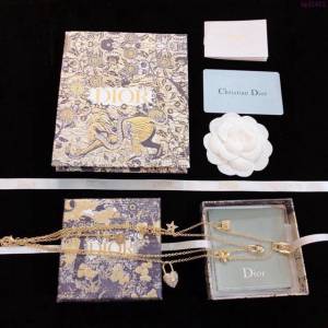 Dior飾品 迪奧經典熱銷款星星桃心四葉草雙層項鏈  zgd1422
