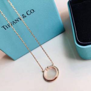 Tiffany純銀飾品 蒂芙尼女士專櫃爆款T Two玫瑰金鑲嵌珍珠母貝圓圈項鏈 Tiffany純銀鎖骨鏈  zgt1742