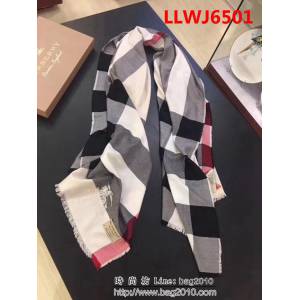 BURBERRY巴寶莉專櫃款 經典大格鑽石紋山羊絨圍巾 LLWJ6501