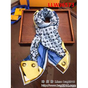 路易威登LV官網同步爆新品 斜紋真絲圍巾披肩 2YSLV6097 LLWJ6573
