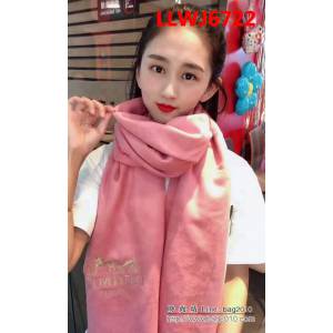 HERMES愛馬仕2018年度爆款 新款Hermès淨色刺繡圍巾 LLWJ6722