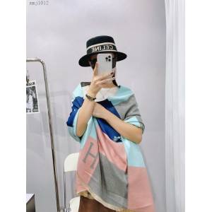 Hermes2021新款圍巾 愛馬仕經典馬拉車圖案女士圍巾披肩  mmj1012