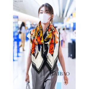 Louis Vuitton女士圍巾 路易威登2021新款頂級羊絨圍巾披肩 LV箱包花卉長巾  mmj1104