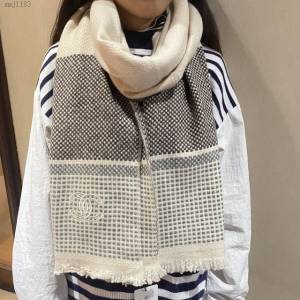 CHANEL爆款女士羊絨圍巾 香奈兒2021專櫃新款雙面披肩圍巾  mmj1183