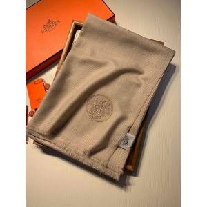 Hermes專櫃最新款純色圍巾 愛馬仕刺繡羊絨大披肩  mmj1470