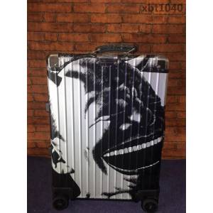 RIMOWA日默瓦 拉箱/拉杆箱 RIMOWA topas 嶽敏君限量版旅行箱 20寸登機箱 限量版全鋁合金旅行箱  xbt1040