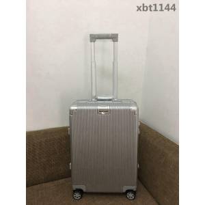 RIMOWA日默瓦 拉箱/拉杆箱 pc+鋁鎂合金 經典classic系列 明星同款 8025 限量20寸登機箱  xbt1144
