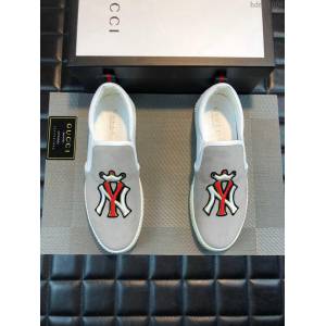 GUCCI男鞋 頂級代購 2019早春專櫃同步發售 古馳男休閒鞋 原版定制 Gucci灰色板鞋  hdnx1008
