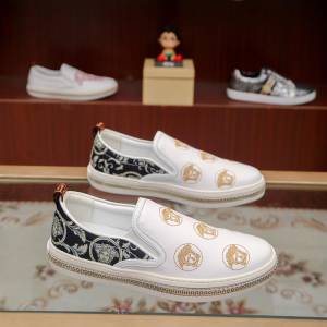 VERSACE男鞋 範思哲休閒鞋 專櫃品質 牛皮鞋面 刺繡瓦薩琪人頭 時尚潮鞋  jpx1962