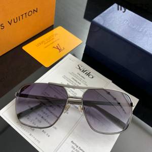 LV路易威登 官網新款 方框太陽眼 蛤蟆鏡框太陽鏡 高品質 不挑臉  lly1535