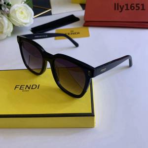 FENDI芬迪 FOG515 最新官網同步 方形簡約百搭 男女款通用 太陽鏡  lly1651
