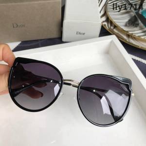DIOR-迪奧 經典版型 偏光時尚高雅墨鏡 女士太陽鏡  lly1714