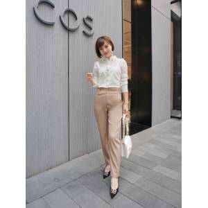 Chanel香奈兒 法國專櫃同步新款 2019早春簡潔時尚三件套 網紗時尚襯衣 牛仔吊帶馬甲上衣 高腰時尚小腳褲  xly1097