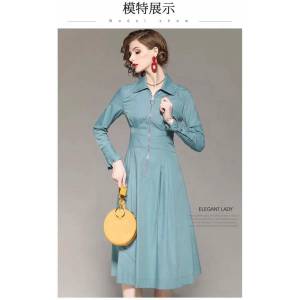 Chanel香奈兒 法國專櫃同步新款 2019新款 高端精品女裝 文藝範小清新 純色收腰 修身顯瘦 中長款連衣裙  xly1160