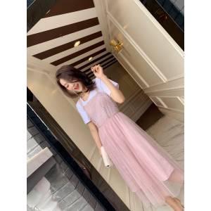 Chanel女裝 香奈兒連衣裙 法國專櫃同步 2019新款 水溶花拼接網紗 背帶裙 百搭T恤兩件套  xly1409