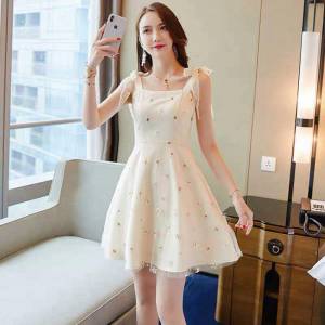 Chanel女裝 香奈兒連衣裙 法國專櫃同步 2019新款 裸色仙氣亮片 星星網紗裙 女款連衣裙  xly1418