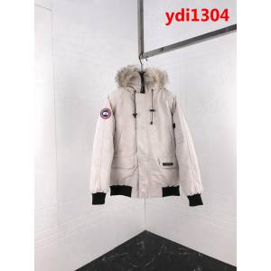 Canada Goose加拿大鵝 18SS秋冬新款 米白色 短款羽絨服 情侶款 ydi1304