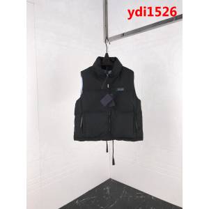 PRADA普拉達 18秋冬新款 胸口品牌logo 男款棉服馬甲 ydi1526
