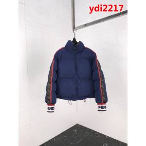 FENDI芬迪 專櫃同步 18秋冬新款 FF圖案 男款兩面穿棉服 ydi2217