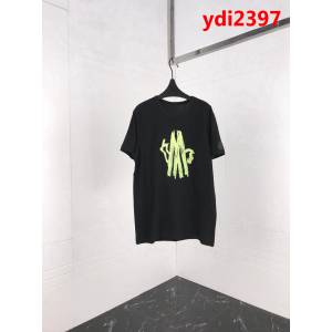 MONCLER蒙口 19ss早春新款 綠色毛巾布刺繡圖案 袖口最新笑臉貼章 黑色男款短袖 ydi2397